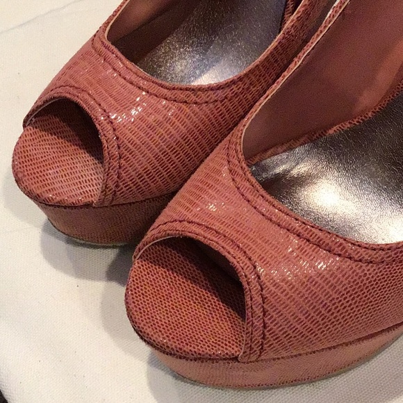 JustFab Coral Peep Toe Platform Stilettos - Picture 7 of 7